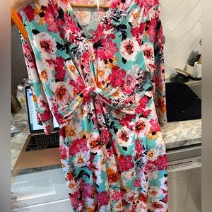 Pink blush maternity dress Medium